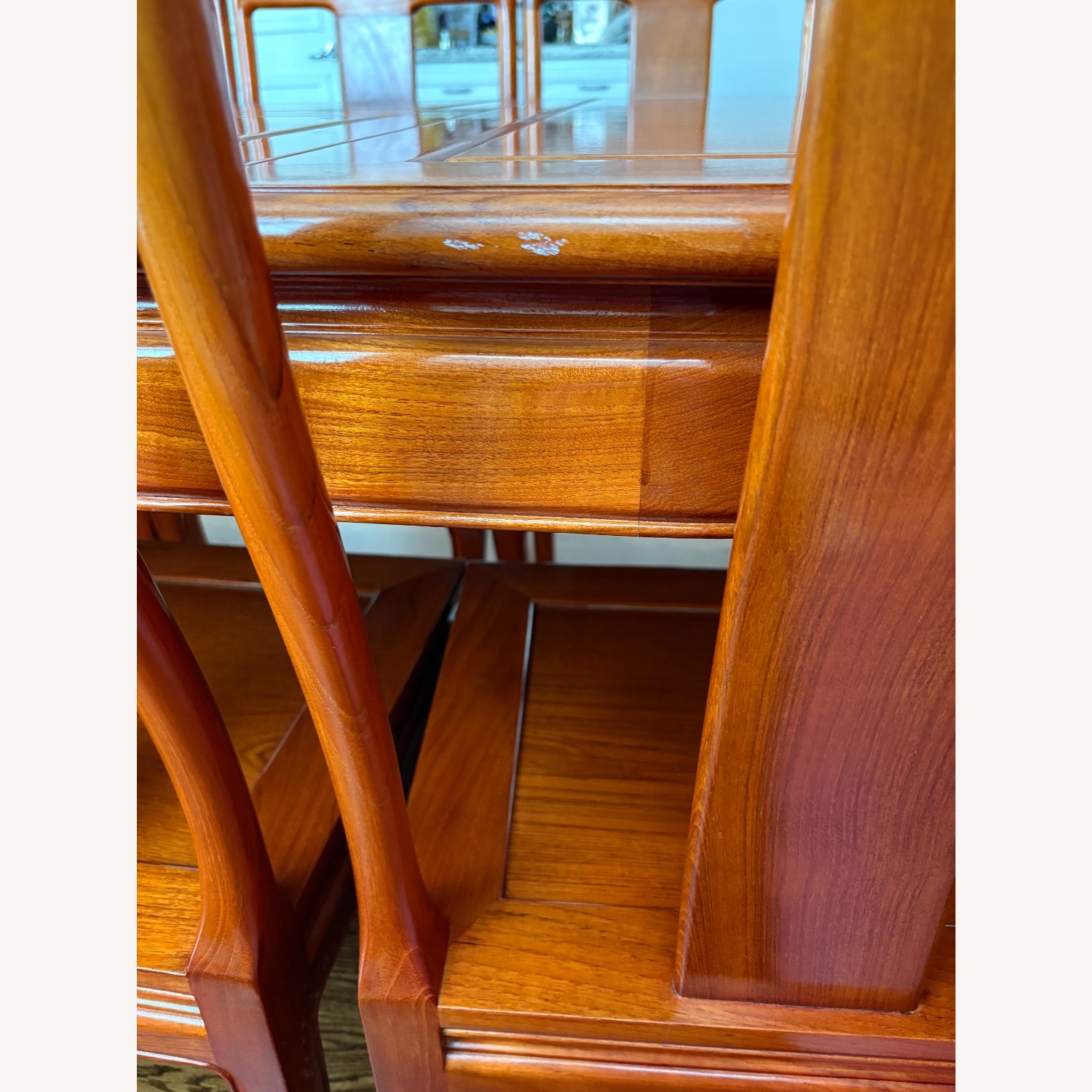 Fine Discounted Dining Table Set - image-4