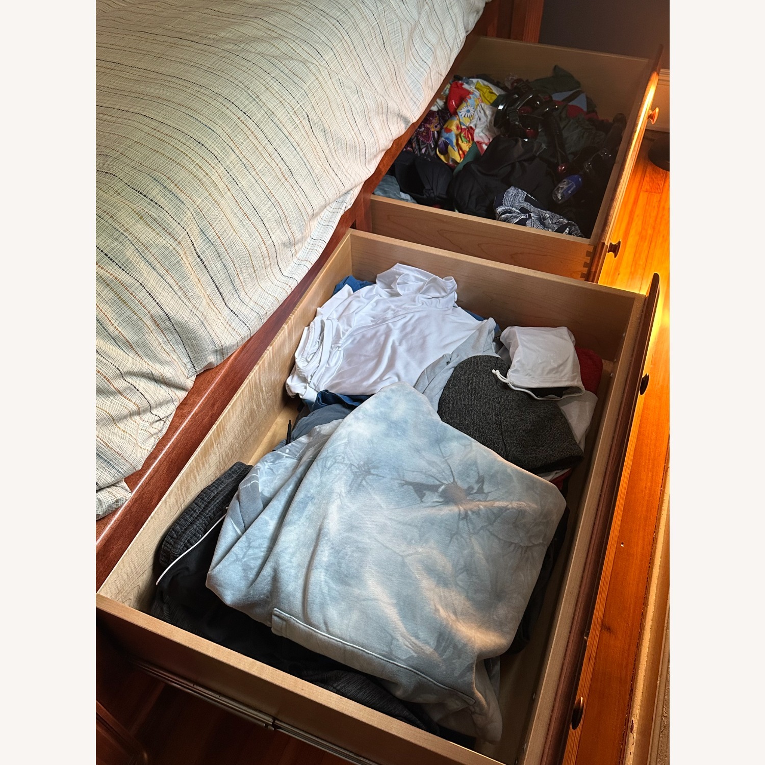 Full Size Storage Bed with Bookcase Headboard - image-9