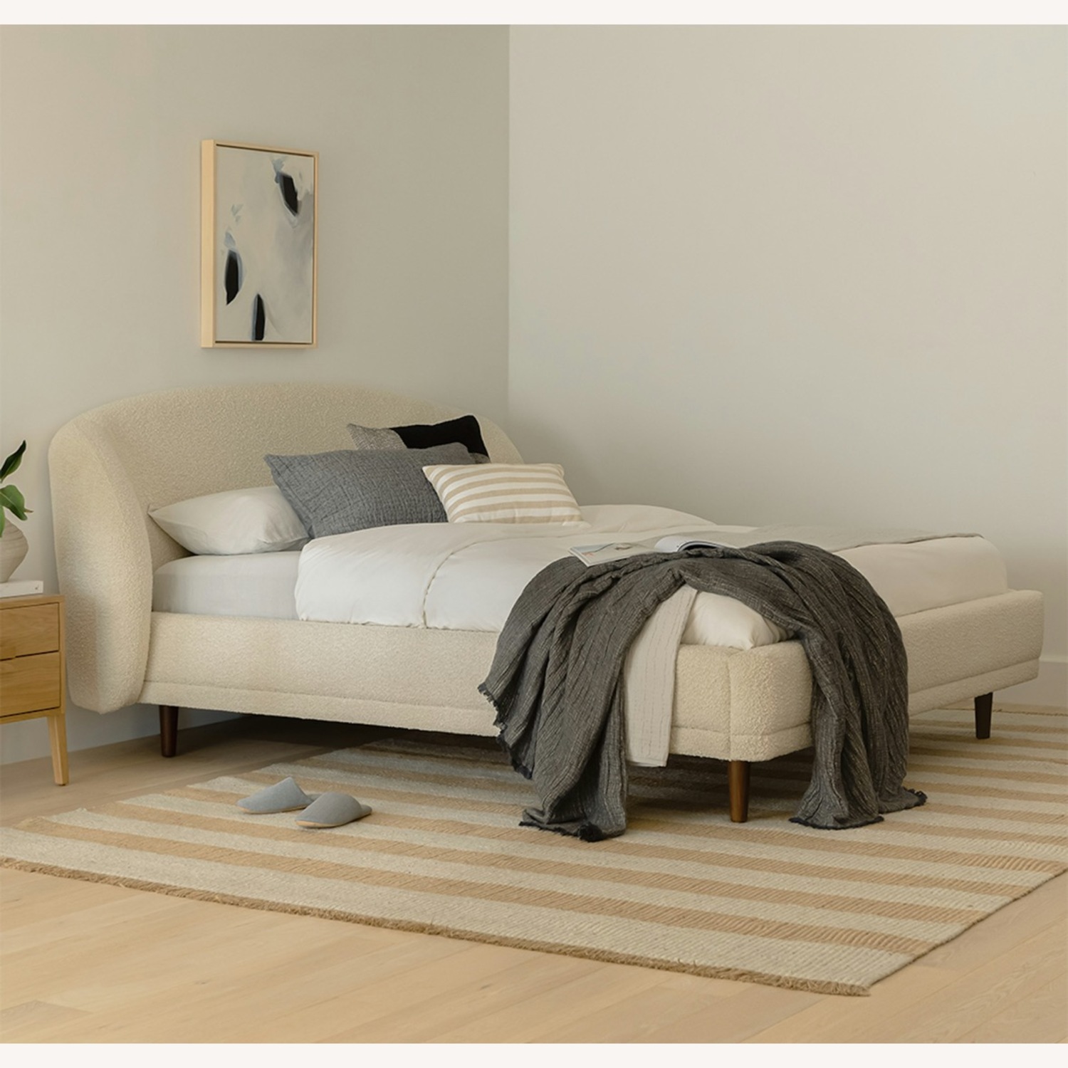 Article Kayra Queen Bed - image-1