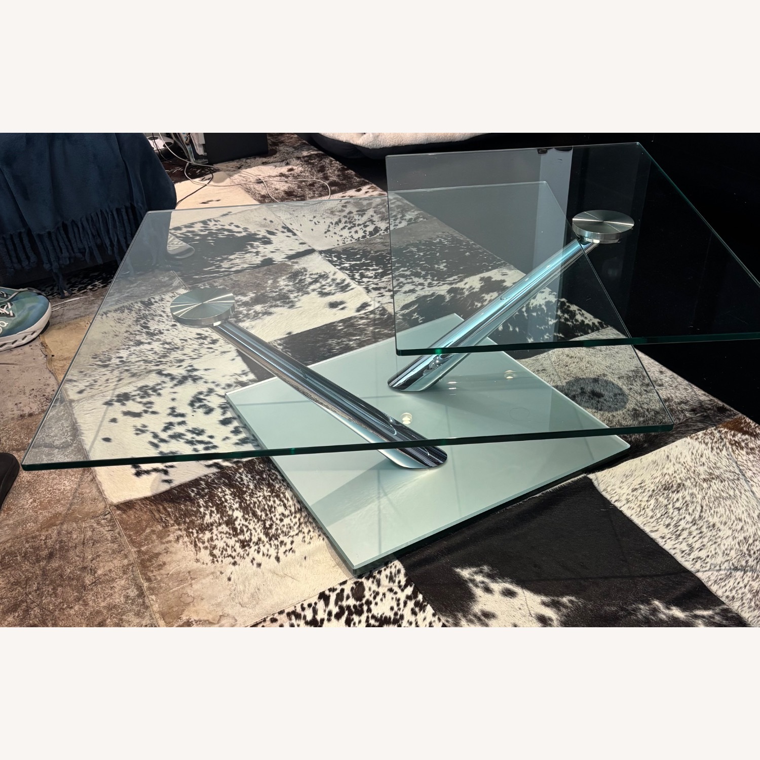 Jensen-Lewis Cassius Extendable Coffee Table - image-5