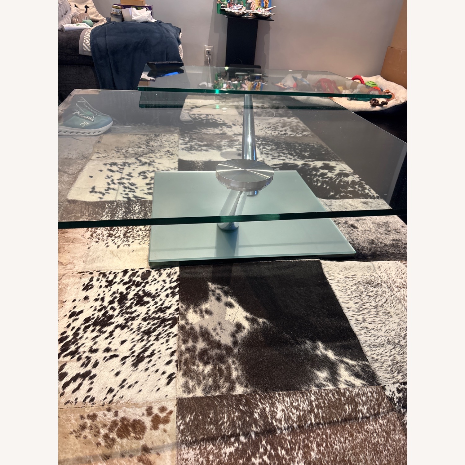 Jensen-Lewis Cassius Extendable Coffee Table - image-8