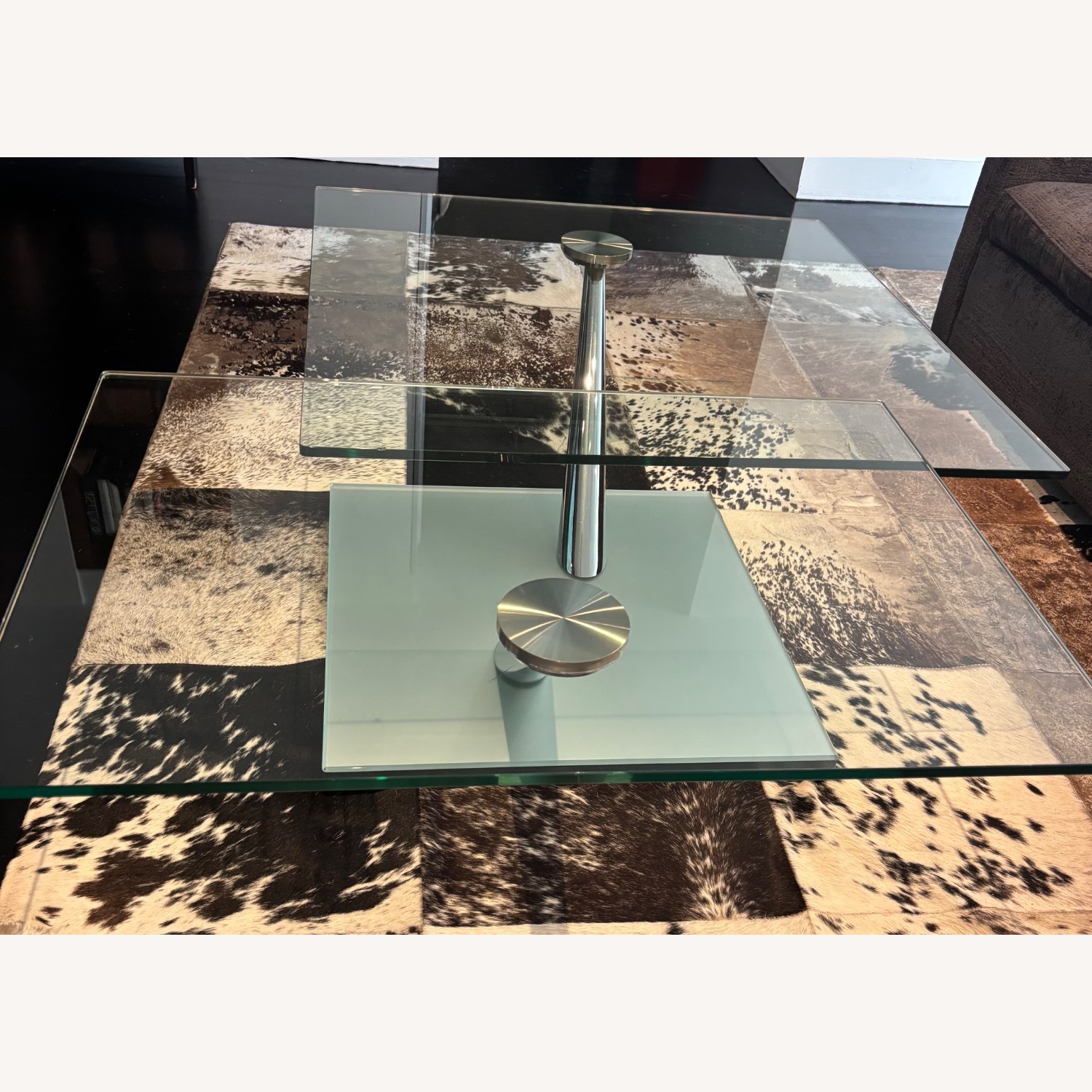 Jensen-Lewis Cassius Extendable Coffee Table - image-4