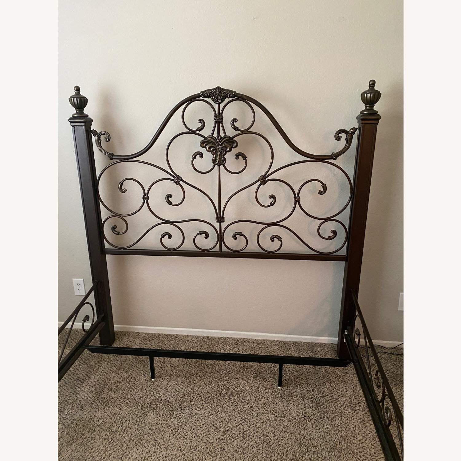 Bob’s Discount Anastasia Queen Bed Antique Black - image-3