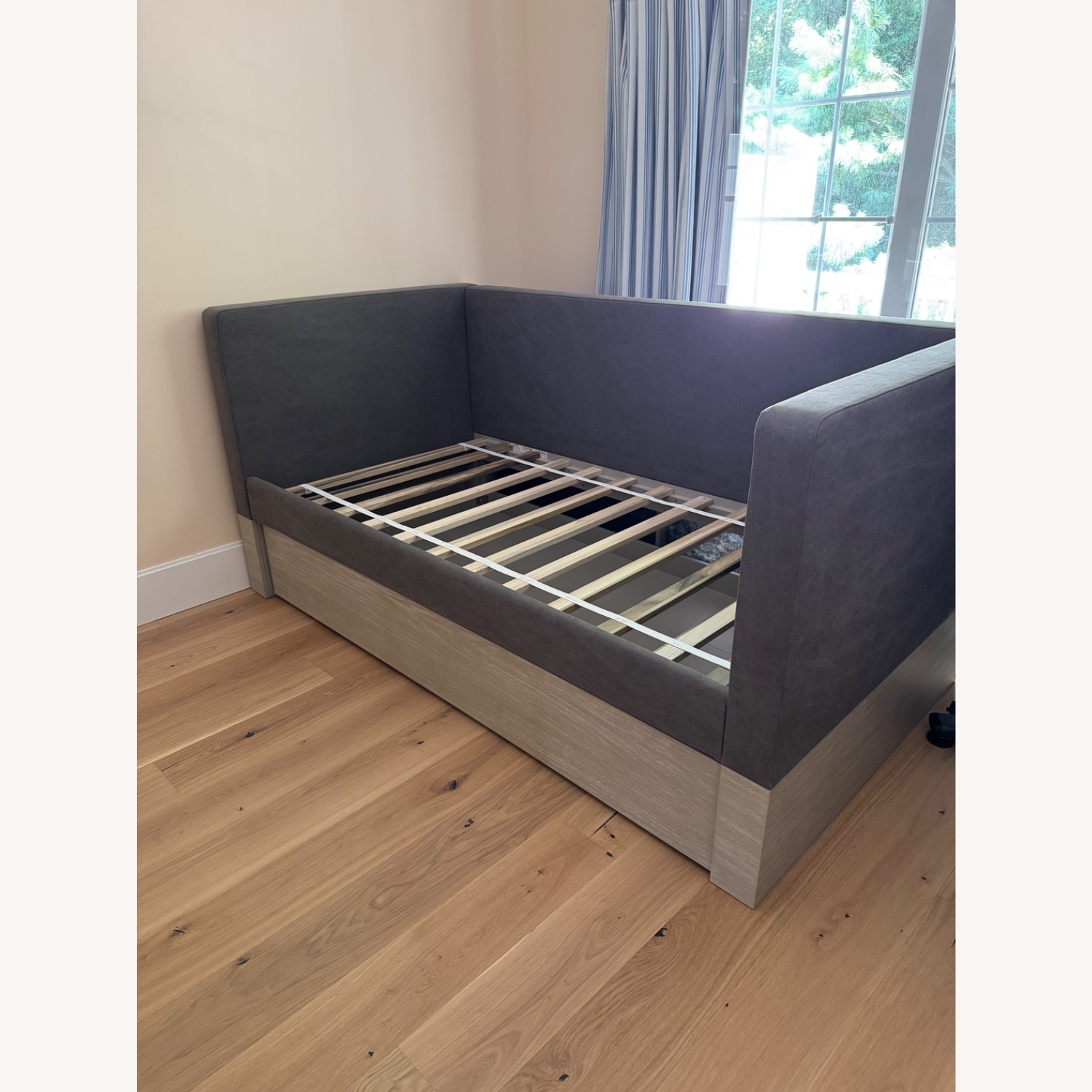 Pottery Barn Teen Bailey Daybed with Trundle - image-3