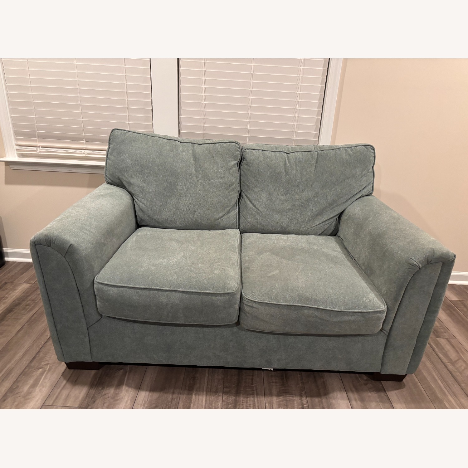 Rooms To Go 2 Seater Sofa - image-3