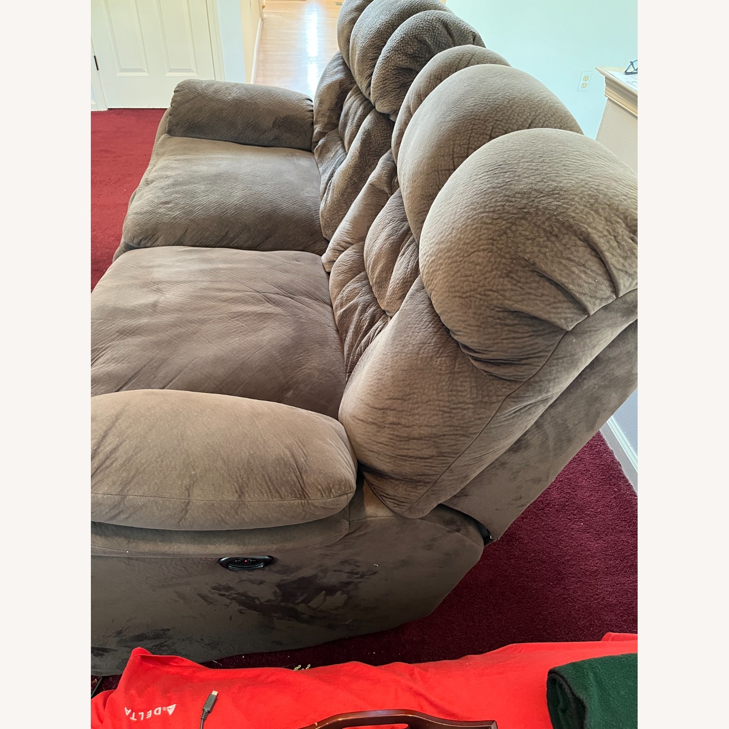 Big Softie 6 pc Sectional with no Corners - image-10