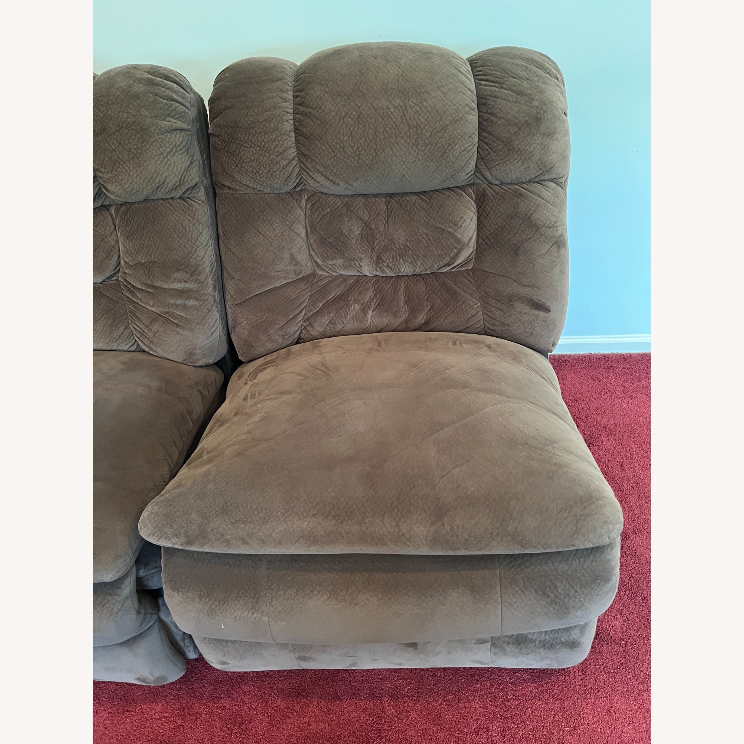 Big Softie 6 pc Sectional with no Corners - image-1