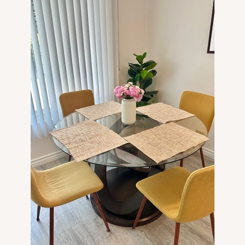 Used Dining Table Set  for sale on AptDeco