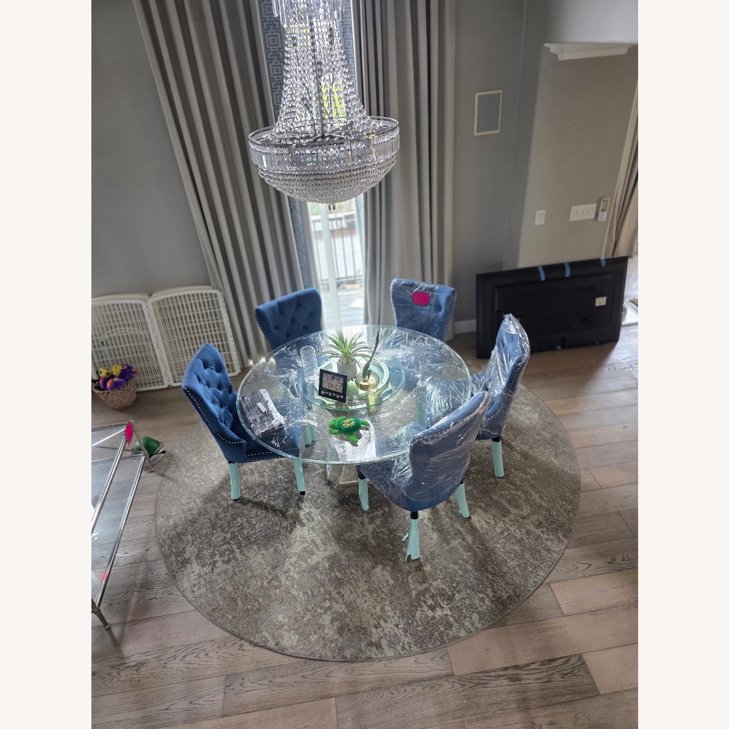 Luxury Dining Set - image-3