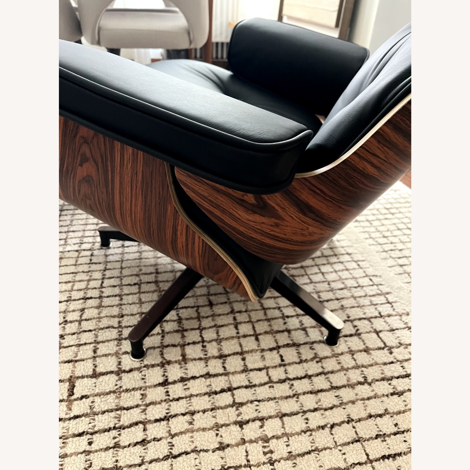 Eames Lounge Chair Replica Tall - image-4