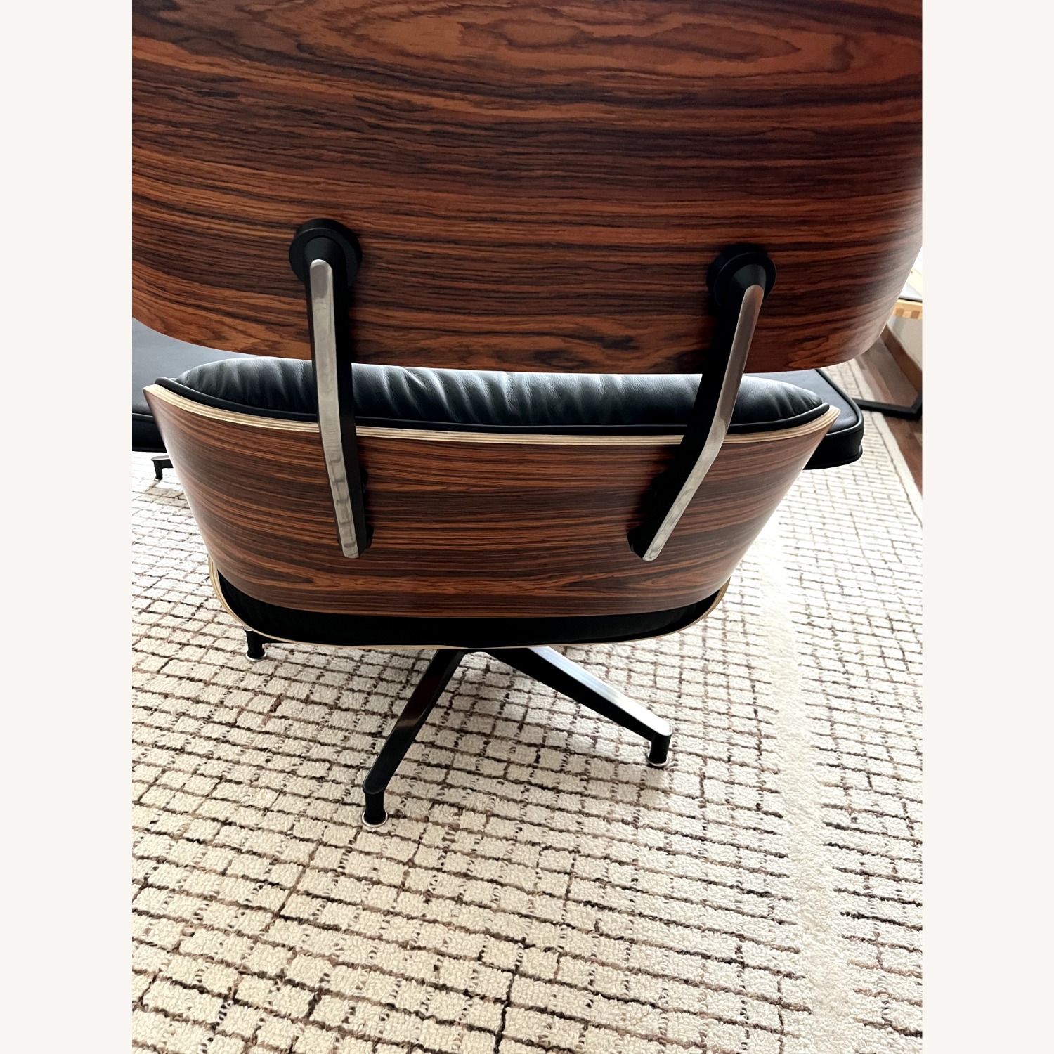 Eames Lounge Chair Replica Tall - image-2