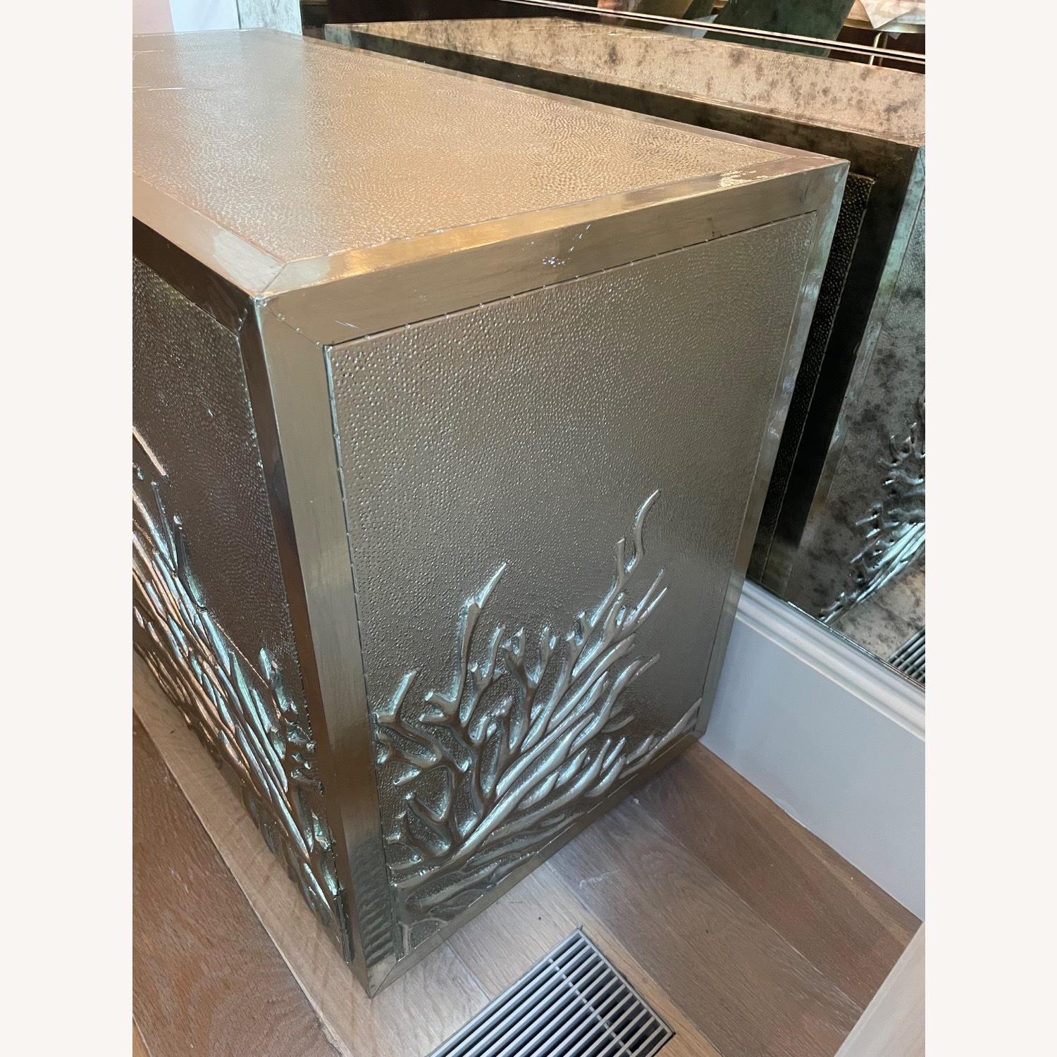 Pair Silver Chest Drawer Flower Burst - image-3