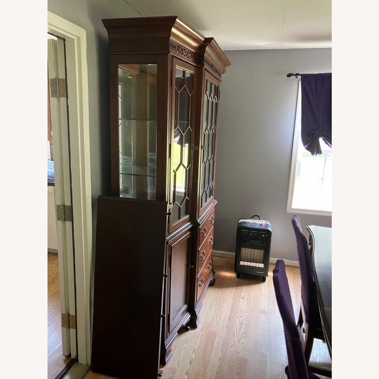 China Cabinet With Light - image-3