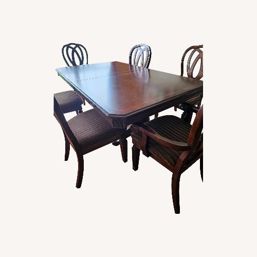 Used Dining Room Table Set for sale on AptDeco