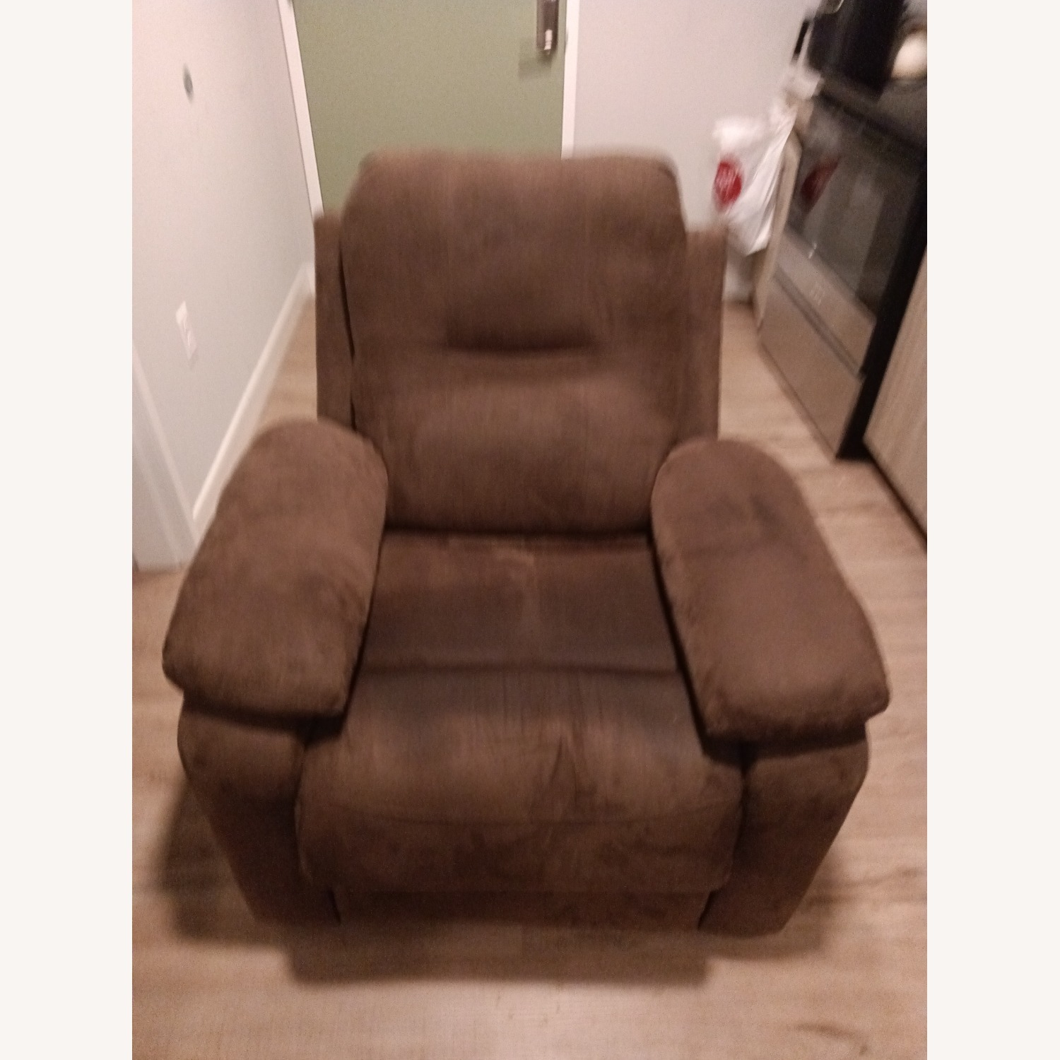 American Furniture Classic Recliner - image-1