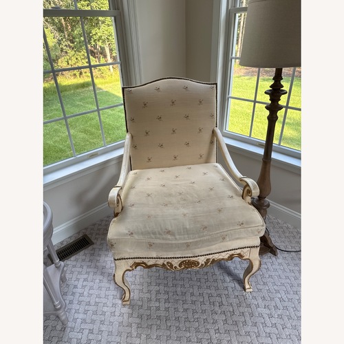 Used Accent Chairs for sale on AptDeco