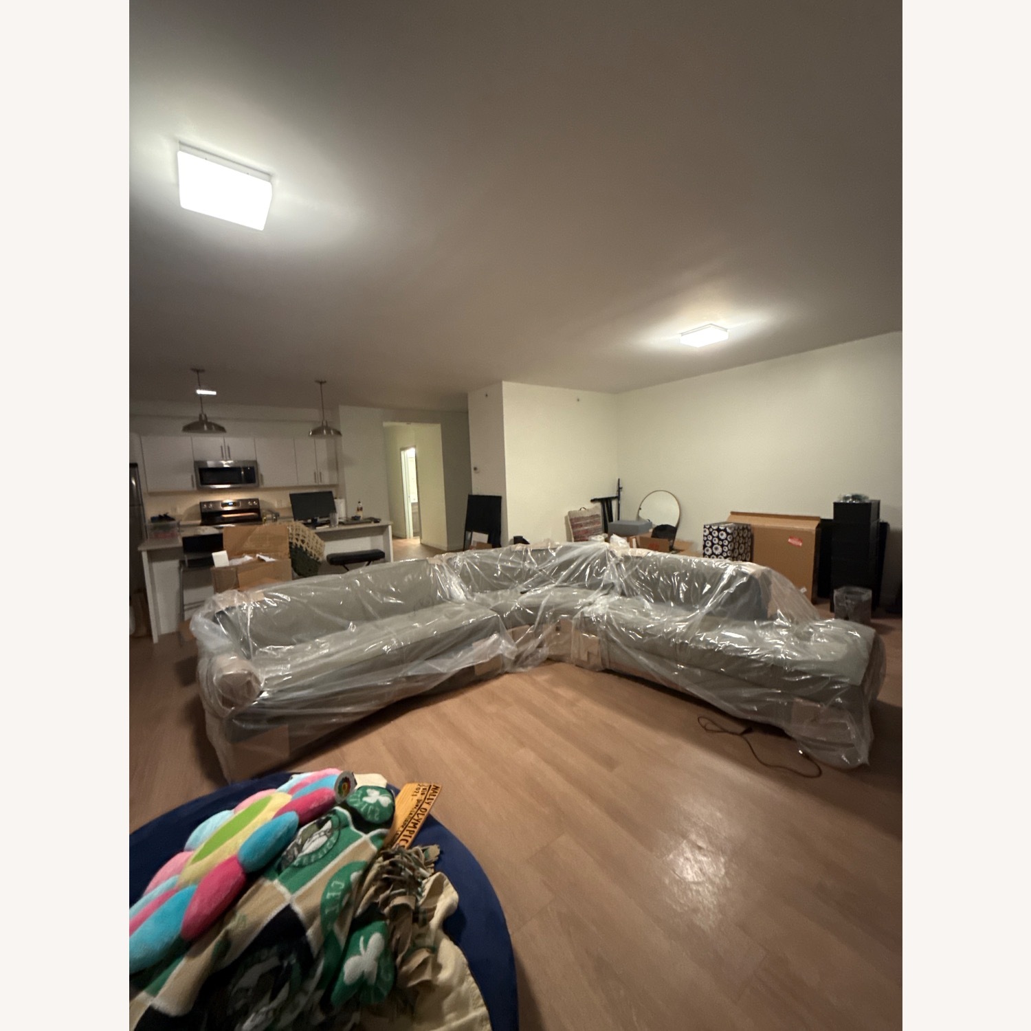 Apt2B Monroe Drice 3pc Sectional -Brand New!! - image-3