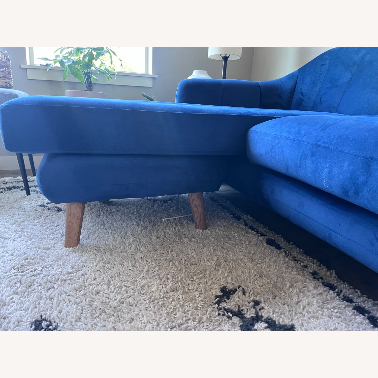 Desmond Reversible Sectional - image-4