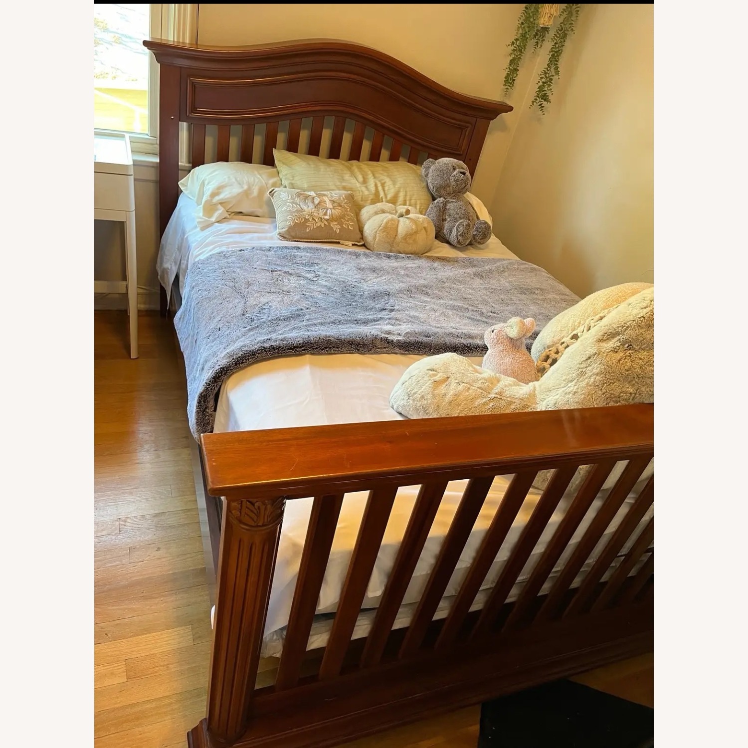 Sorelle Providence 4 In 1 Crib, full size - image-2