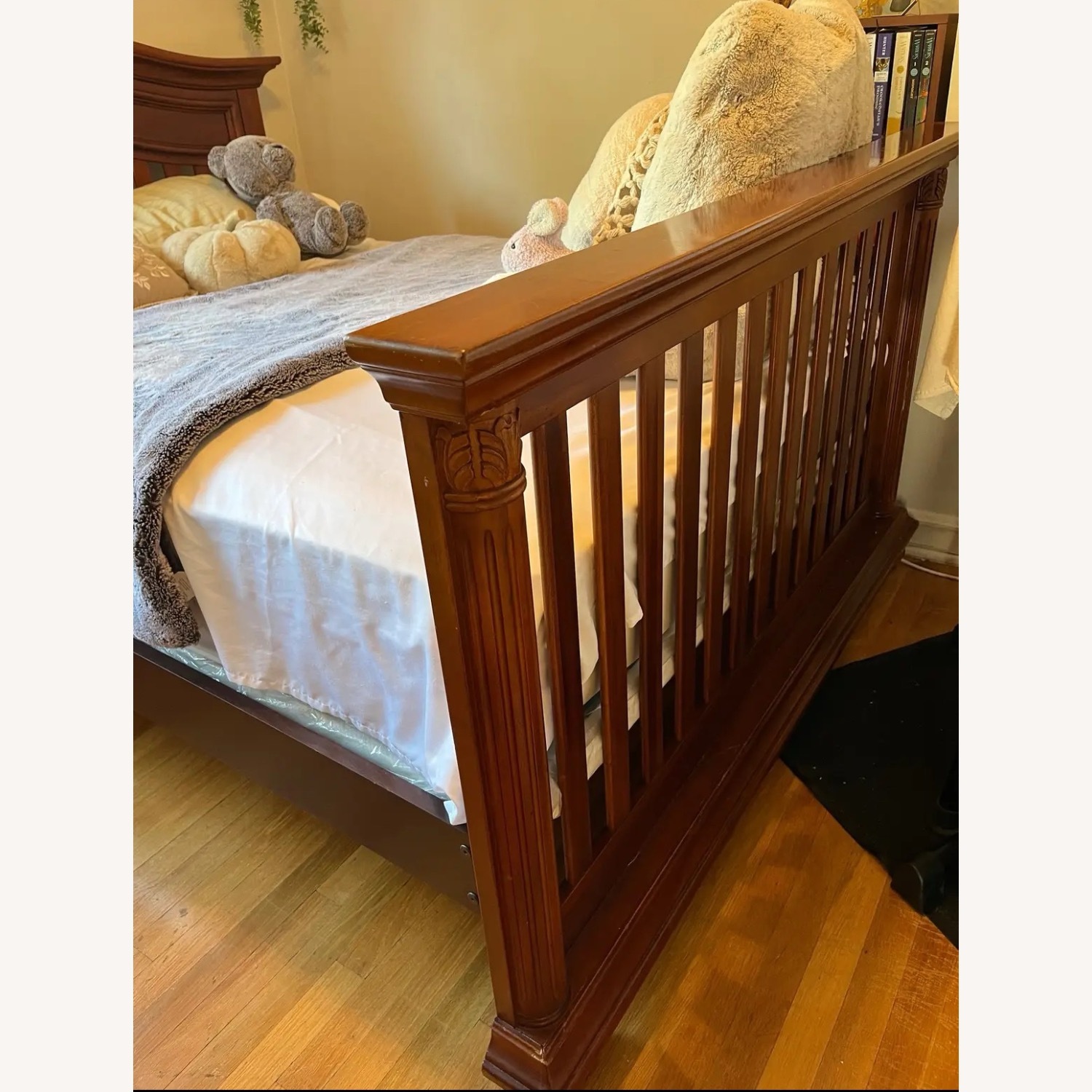 Sorelle Providence 4 In 1 Crib, full size - image-3