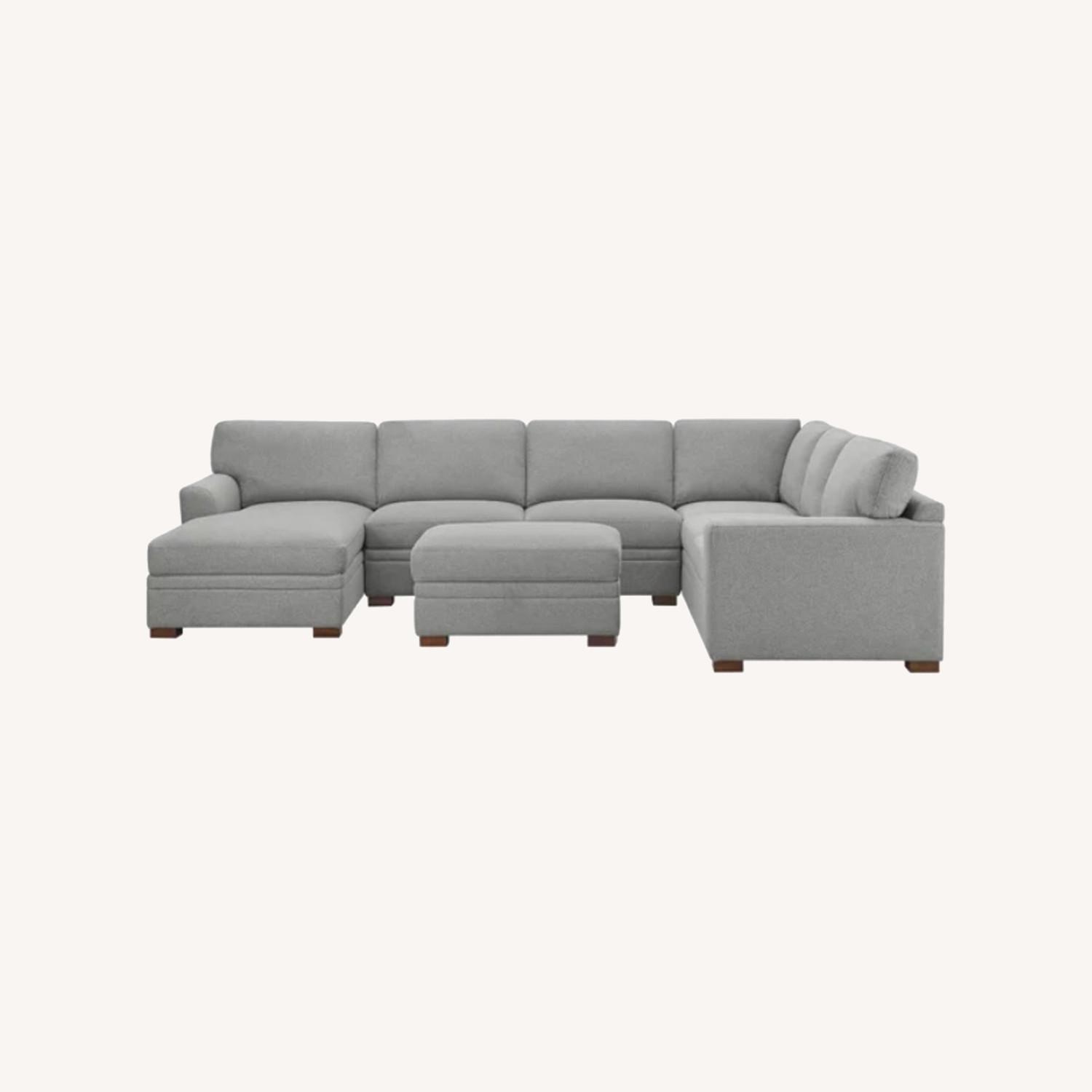 Thomasville Langdon Modular 7-Piece Sectional - image-0