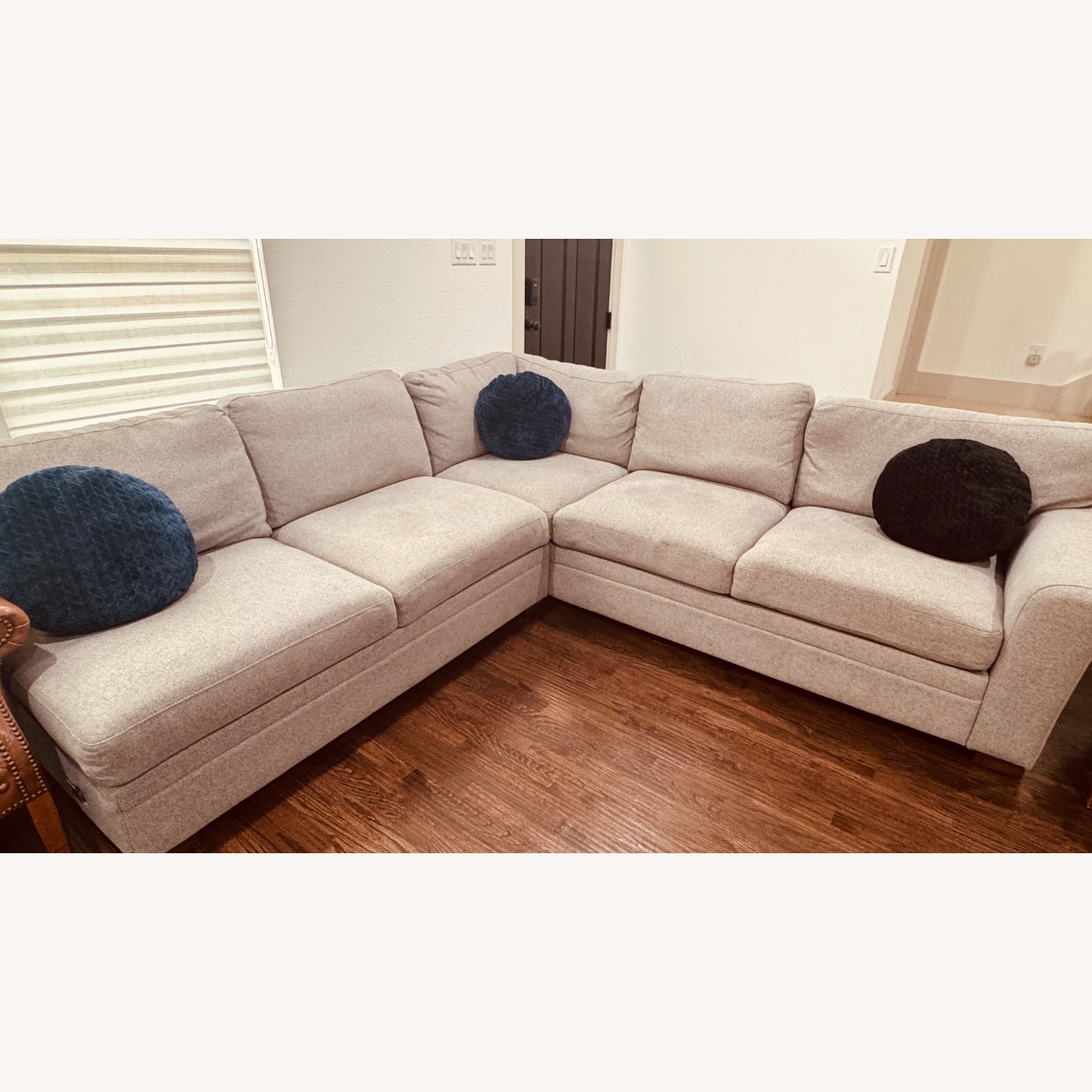 Thomasville Langdon Modular 7-Piece Sectional - image-2