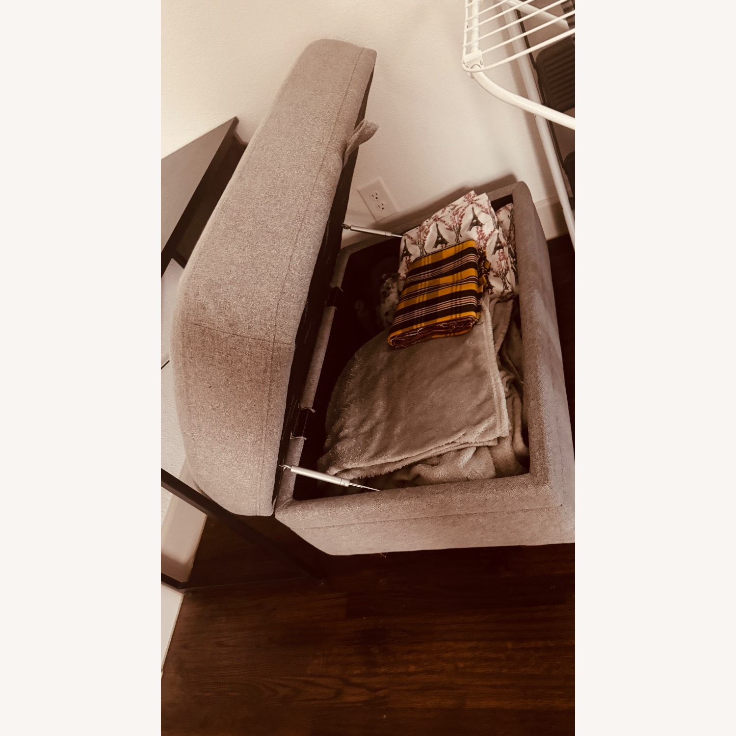 Thomasville Langdon Modular 7-Piece Sectional - image-9