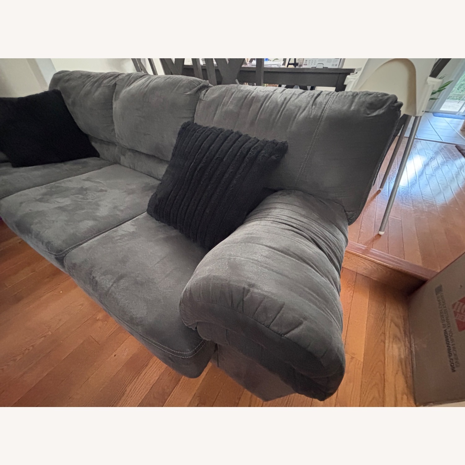 Recliner & non Recliner Sofa - image-6