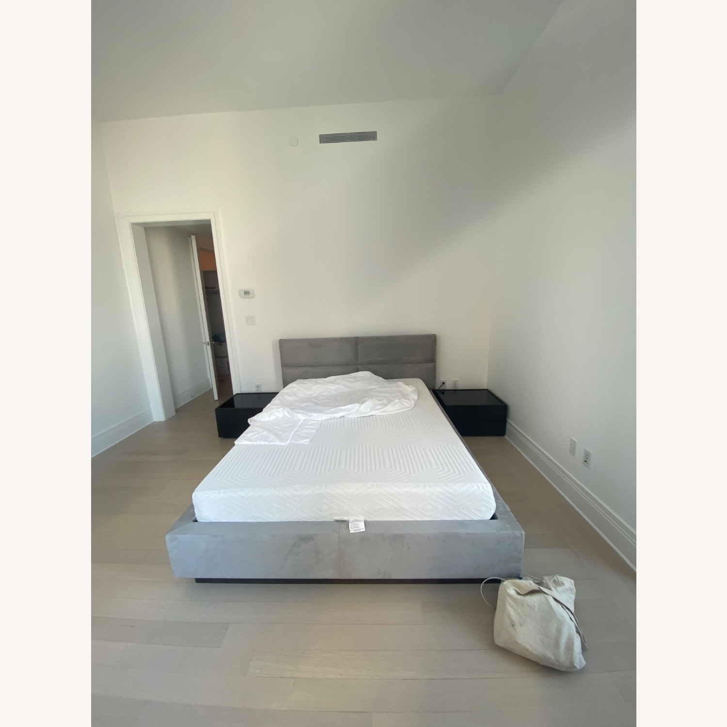 Lazzoni Instanbul Queen Bed - Storage, Light Grey - image-2