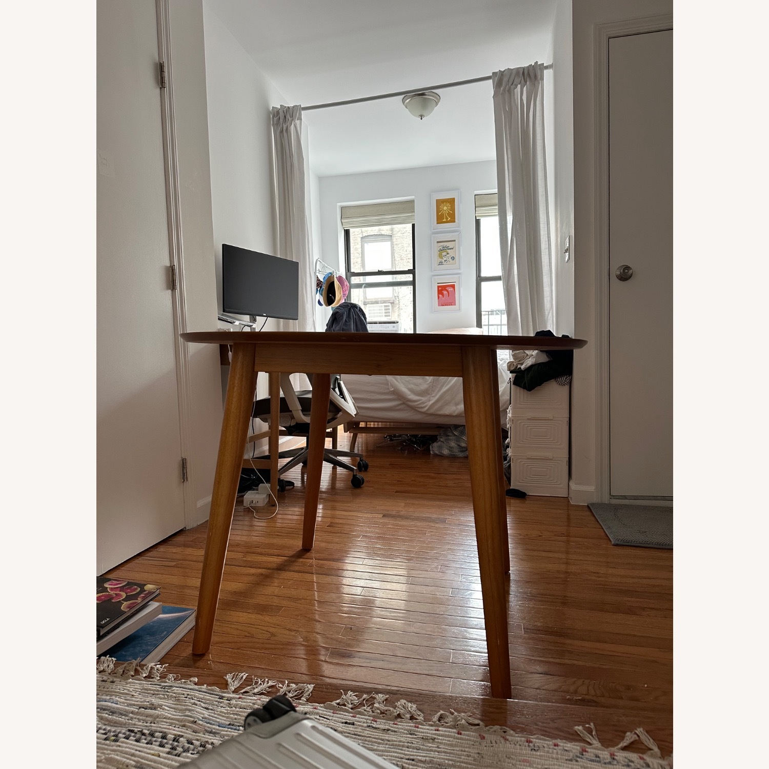 Landon Round Wooden Dining Table 41” - image-4