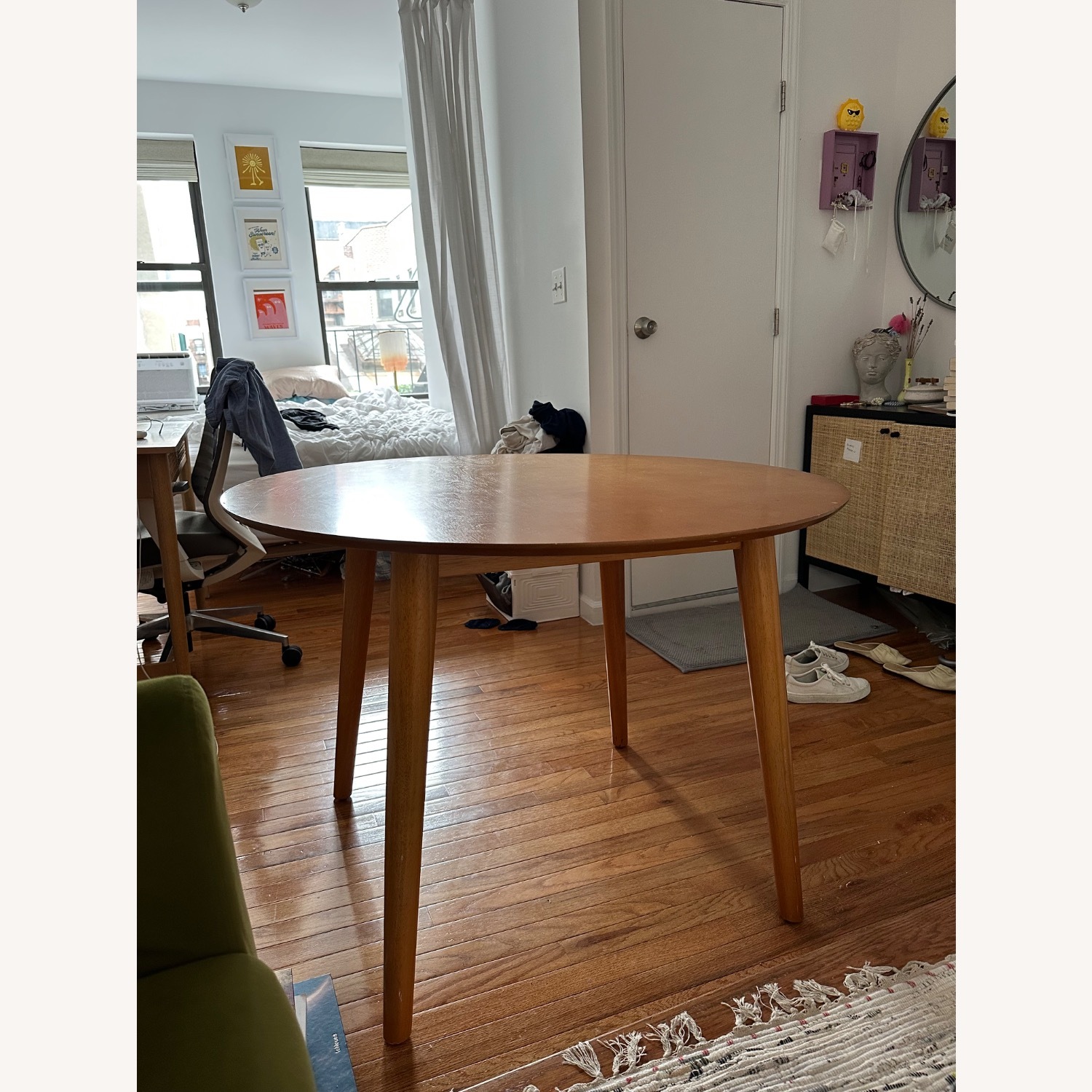 Landon Round Wooden Dining Table 41” - image-3