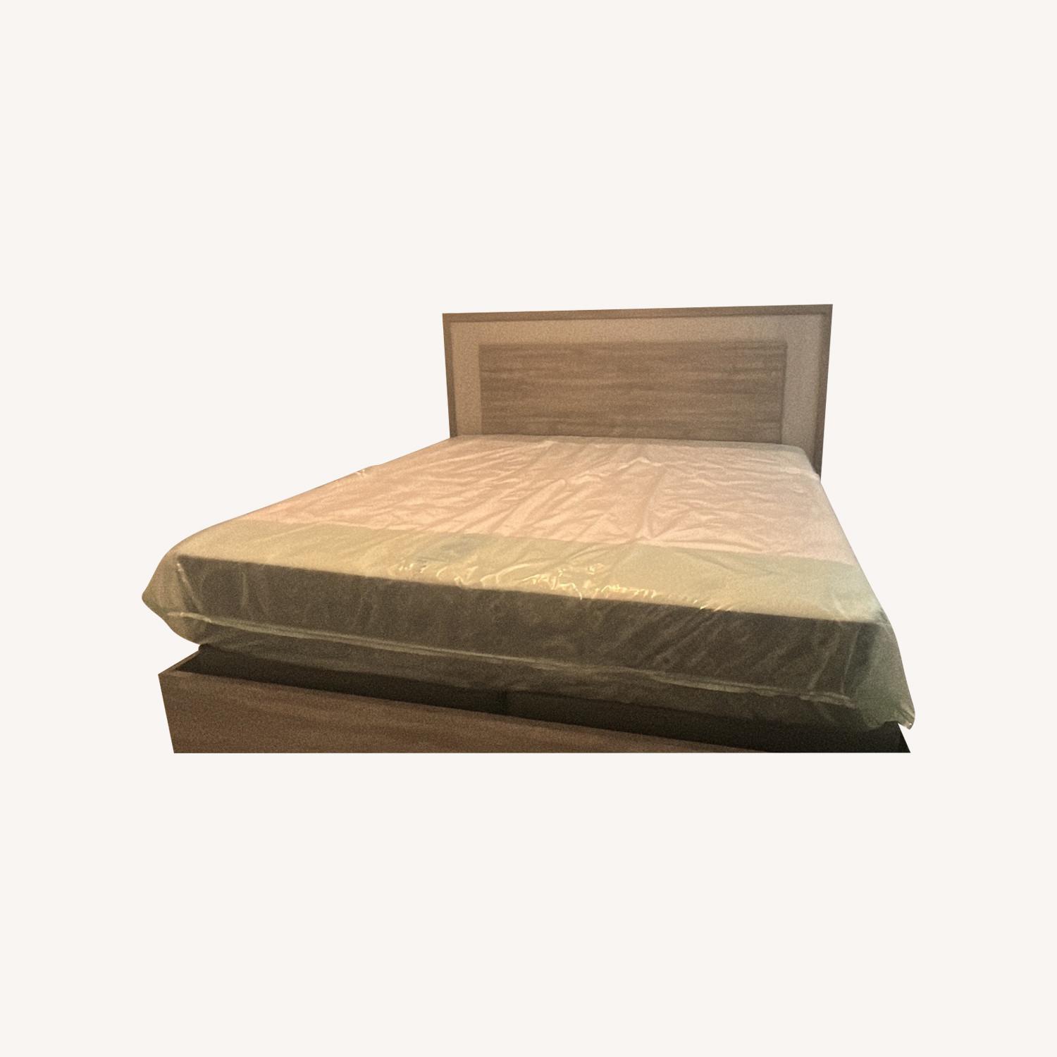 Kingsdown King Bed - image-0