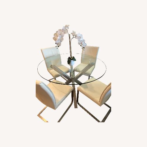 Used Rapport Dining Set for sale on AptDeco
