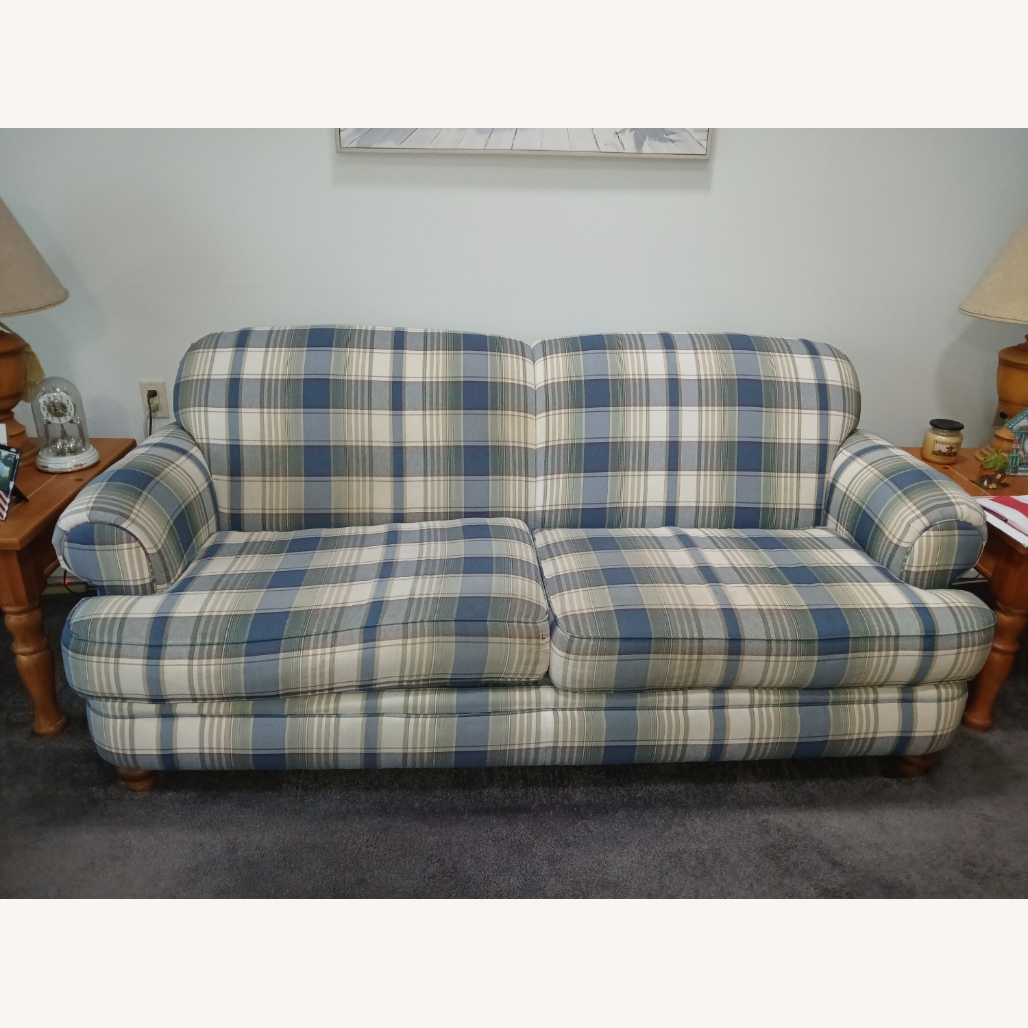 Broyhill Furniture 3-seat Couch - AptDeco