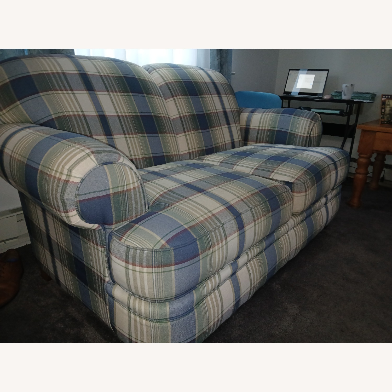 Broyhill Furniture Loveseat Sofa - image-2