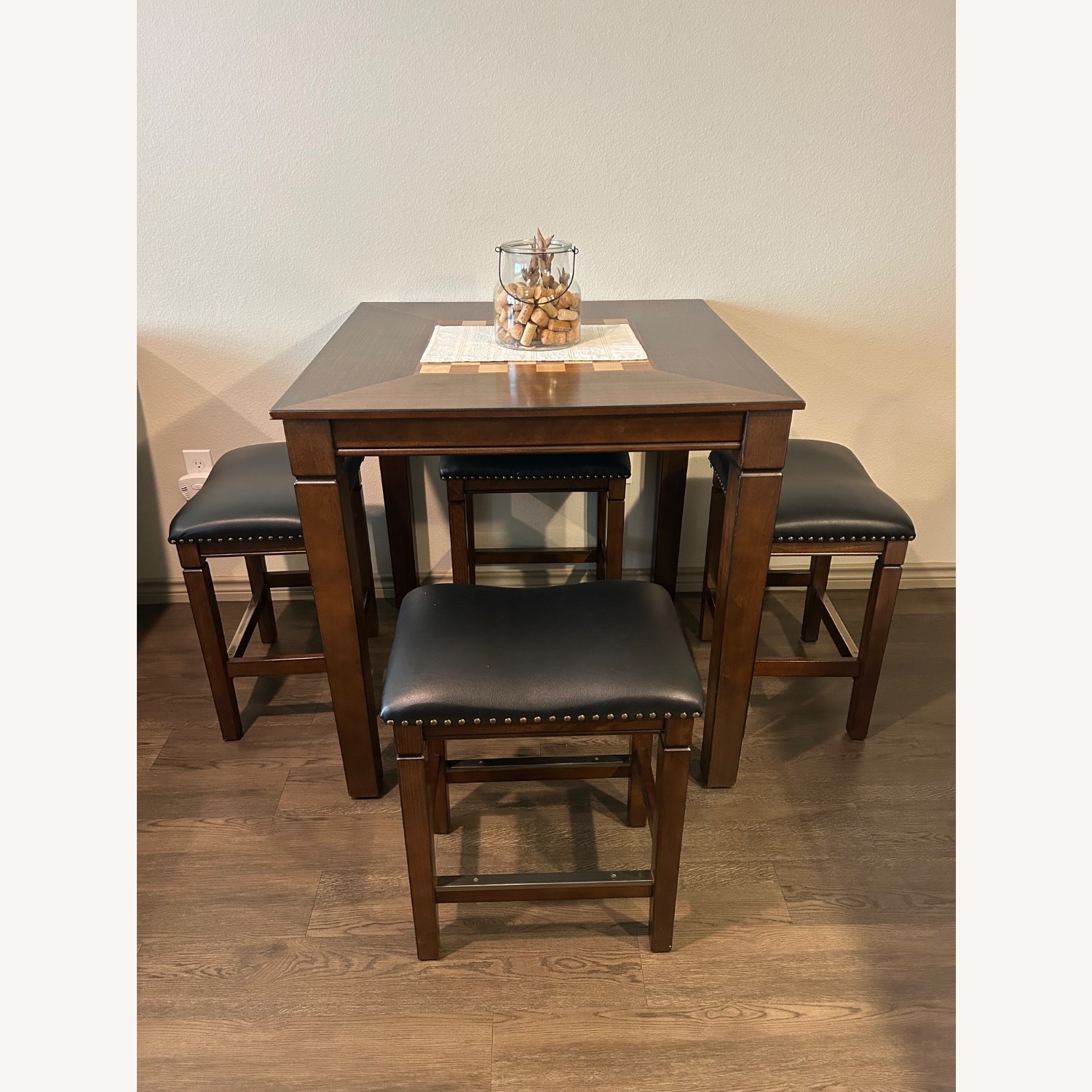 Dining Table Set - AptDeco