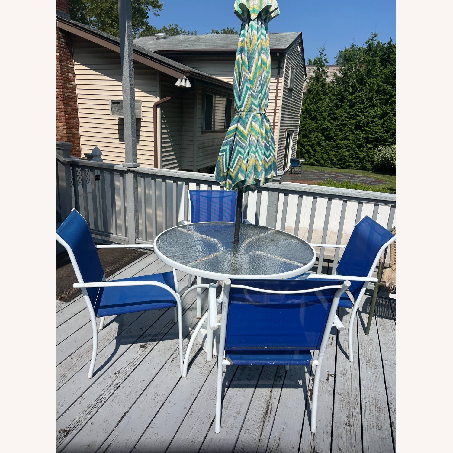 Aluminum/Glass Table with 4 Chairs and Umbrella - image-1