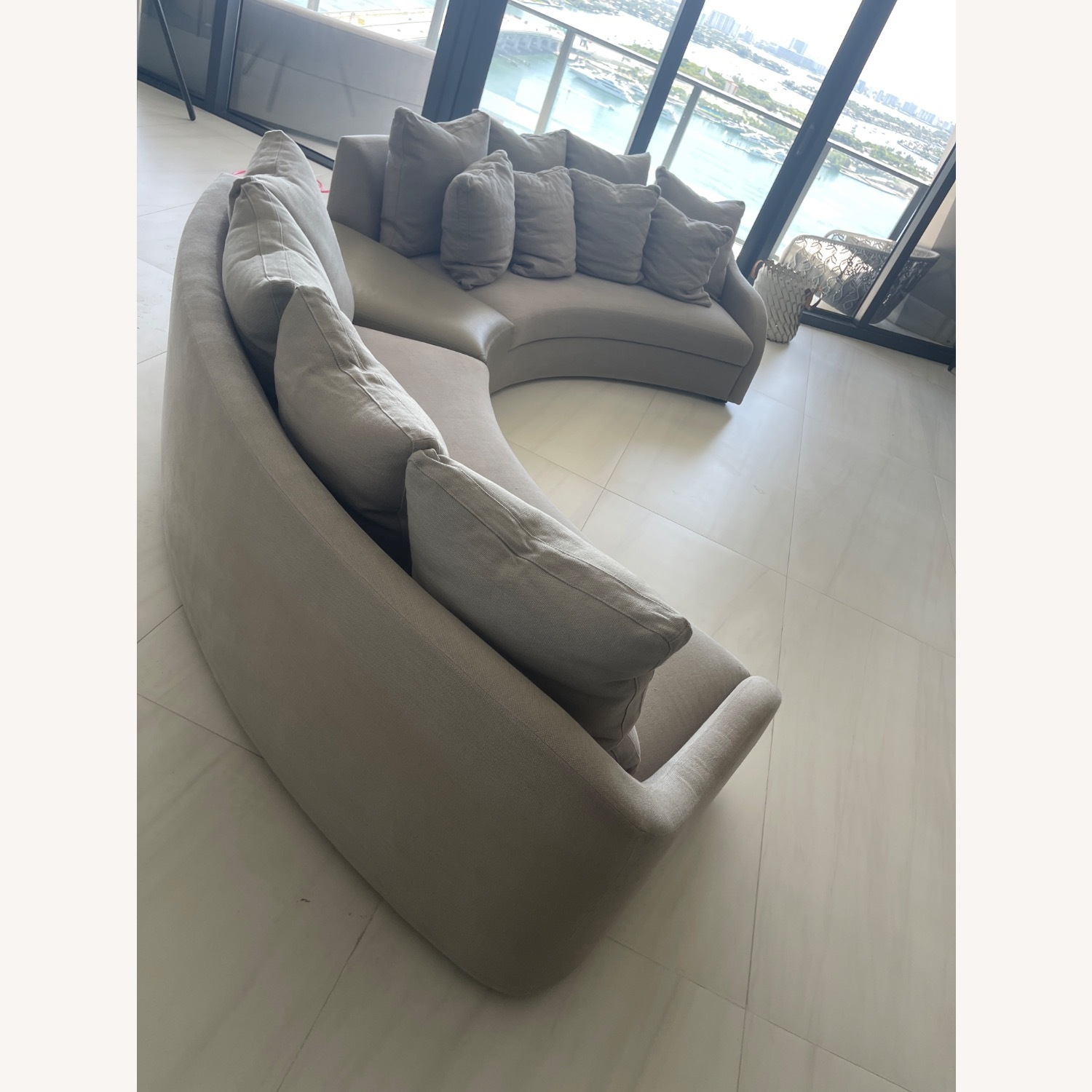 Argand by Artefacto Designer Sofa - image-2