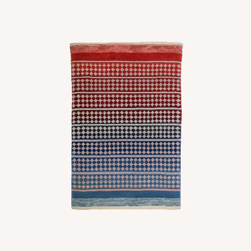 Used Royal Knotted Carpet 100% Naturally Dyed Wool for sale on AptDeco