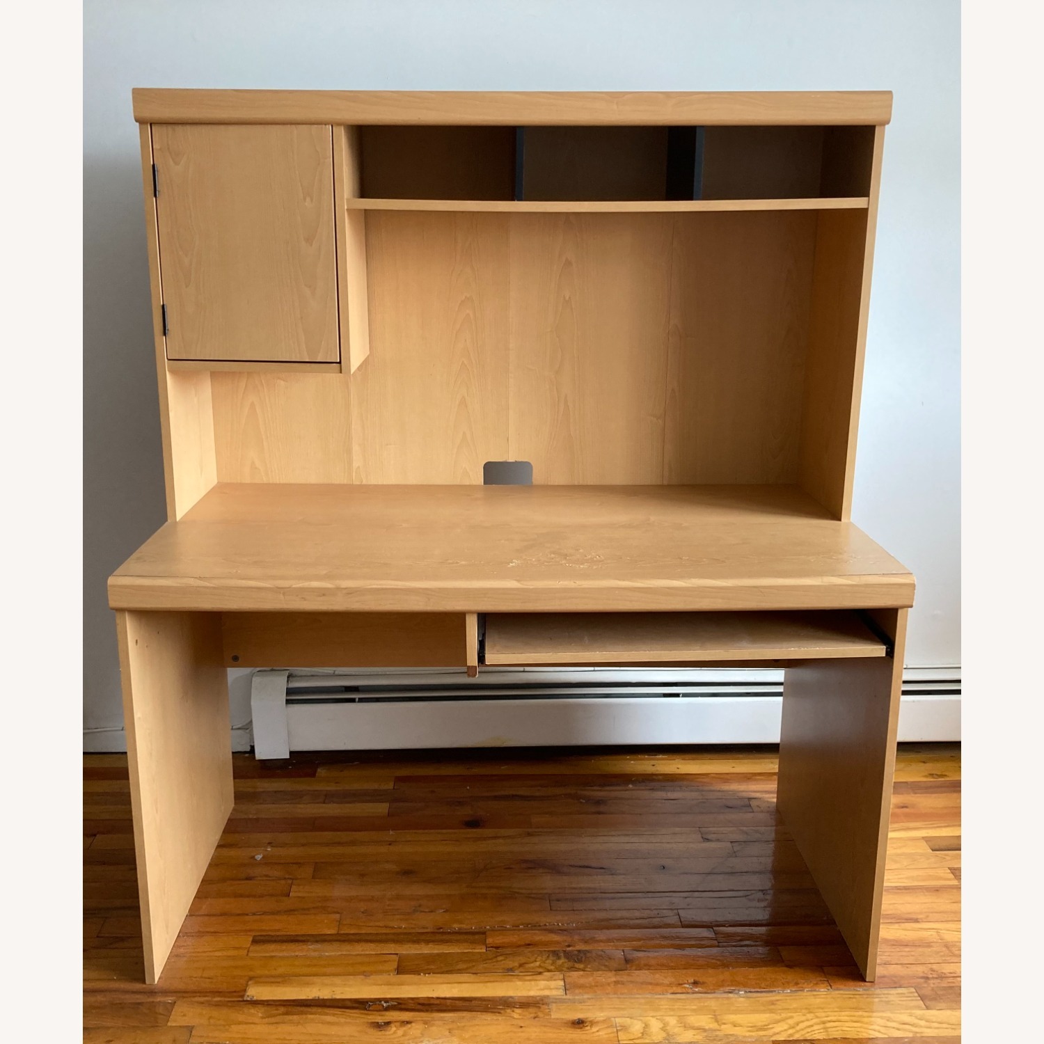 Desk with Hutch - image-1