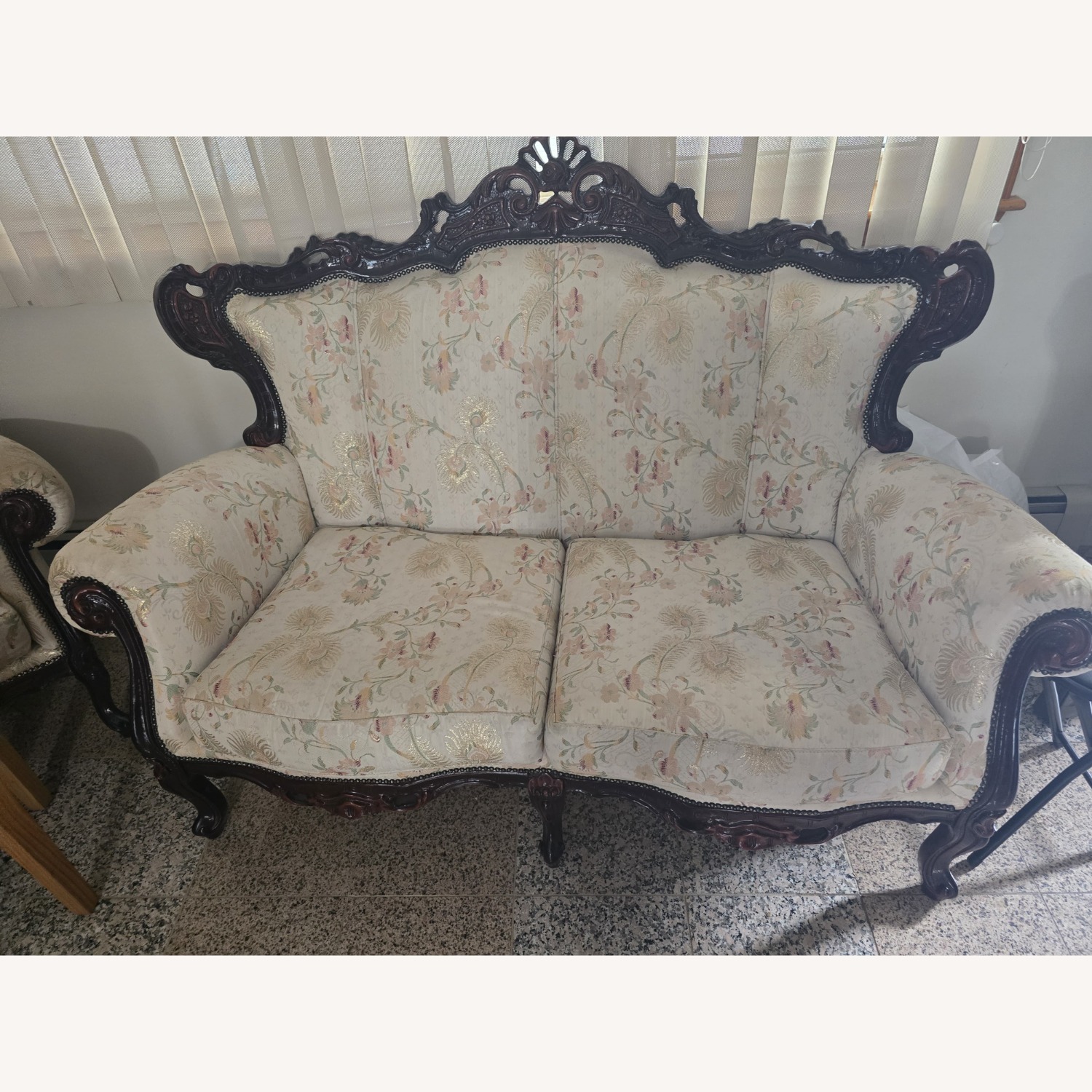Charming Vintage Floral Loveseat - image-1