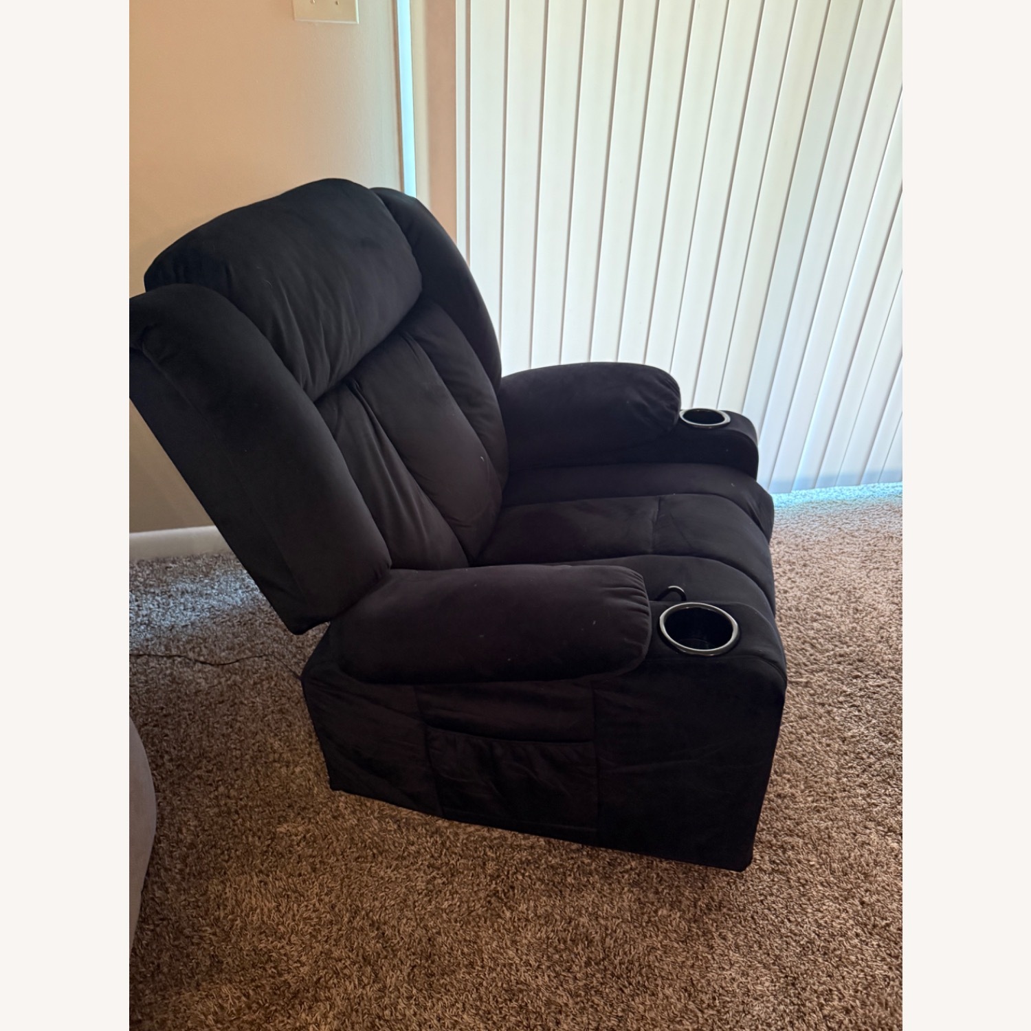 Recliner - image-3