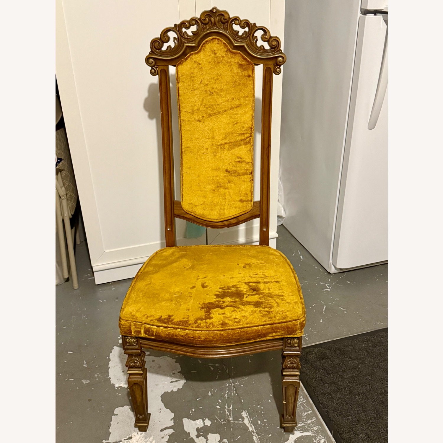 Antique Dining Room Table & Chairs - image-4