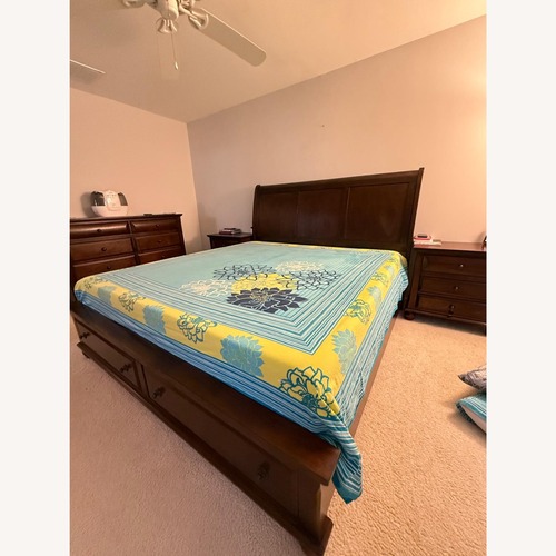 Used Raymour & Flanigan Clarion Platform Storage Bed for sale on AptDeco