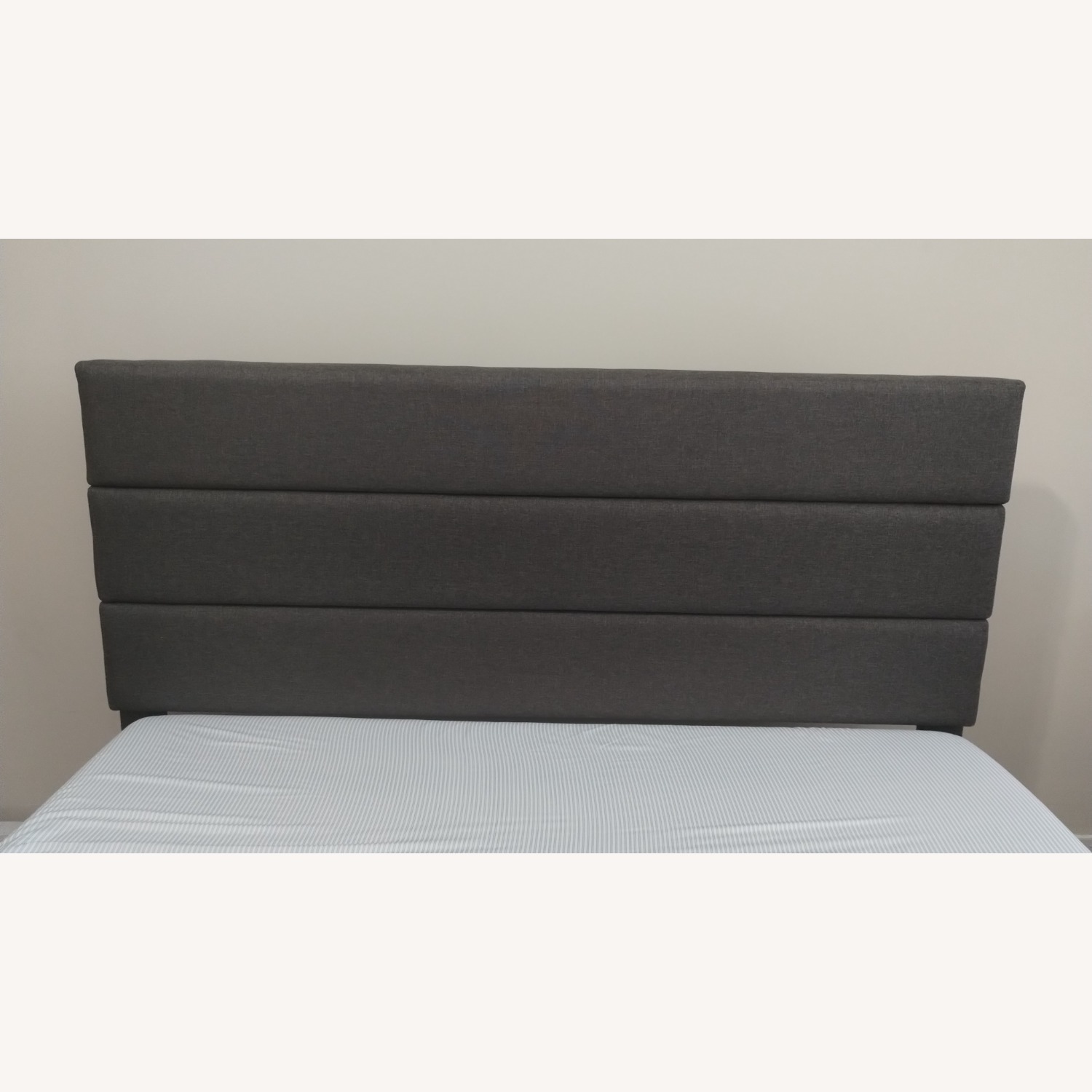 Queen Size Bed With Headboard - image-3