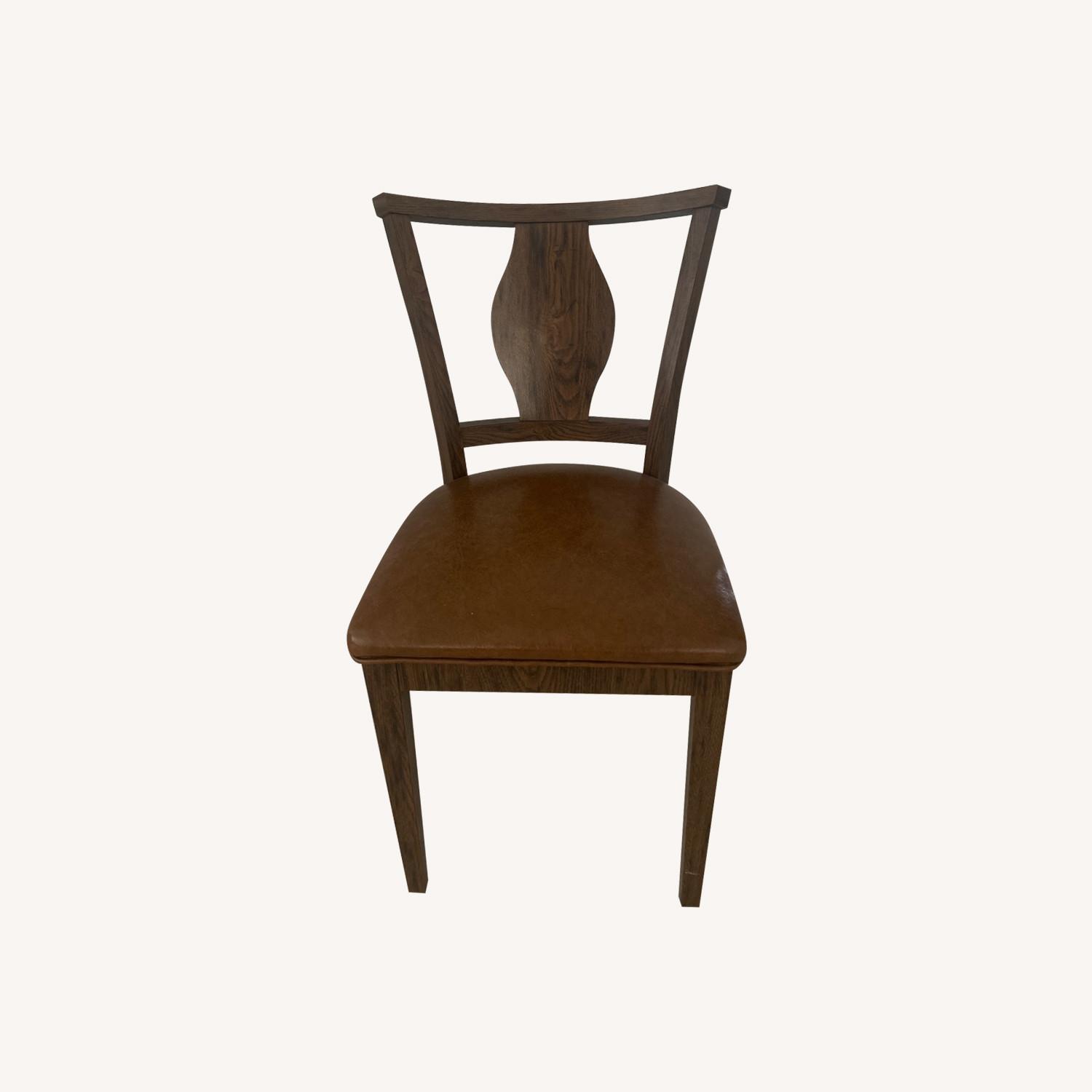 6 Dining Room Chairs Set - image-0
