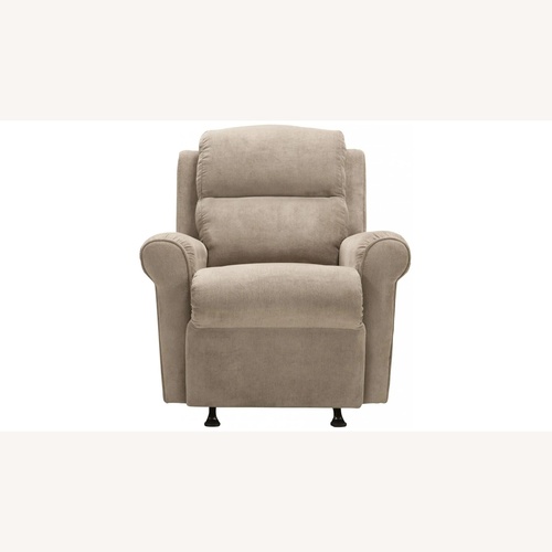 Used Raymour & Flanigan Recliner for sale on AptDeco