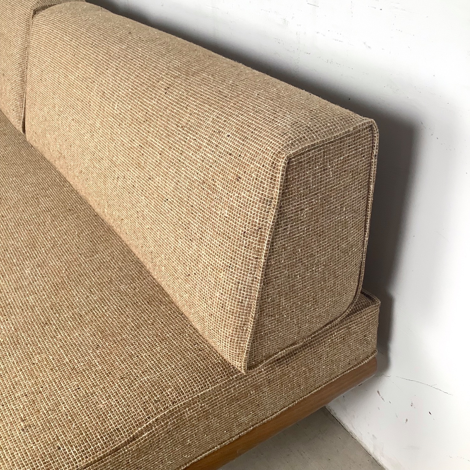 Mid-Century Sofa or Daybed - image-8