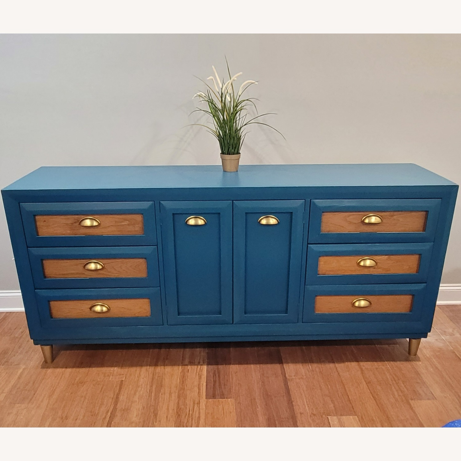 Wood Thomasville Mid-Century Modern Bedroom Set - image-2