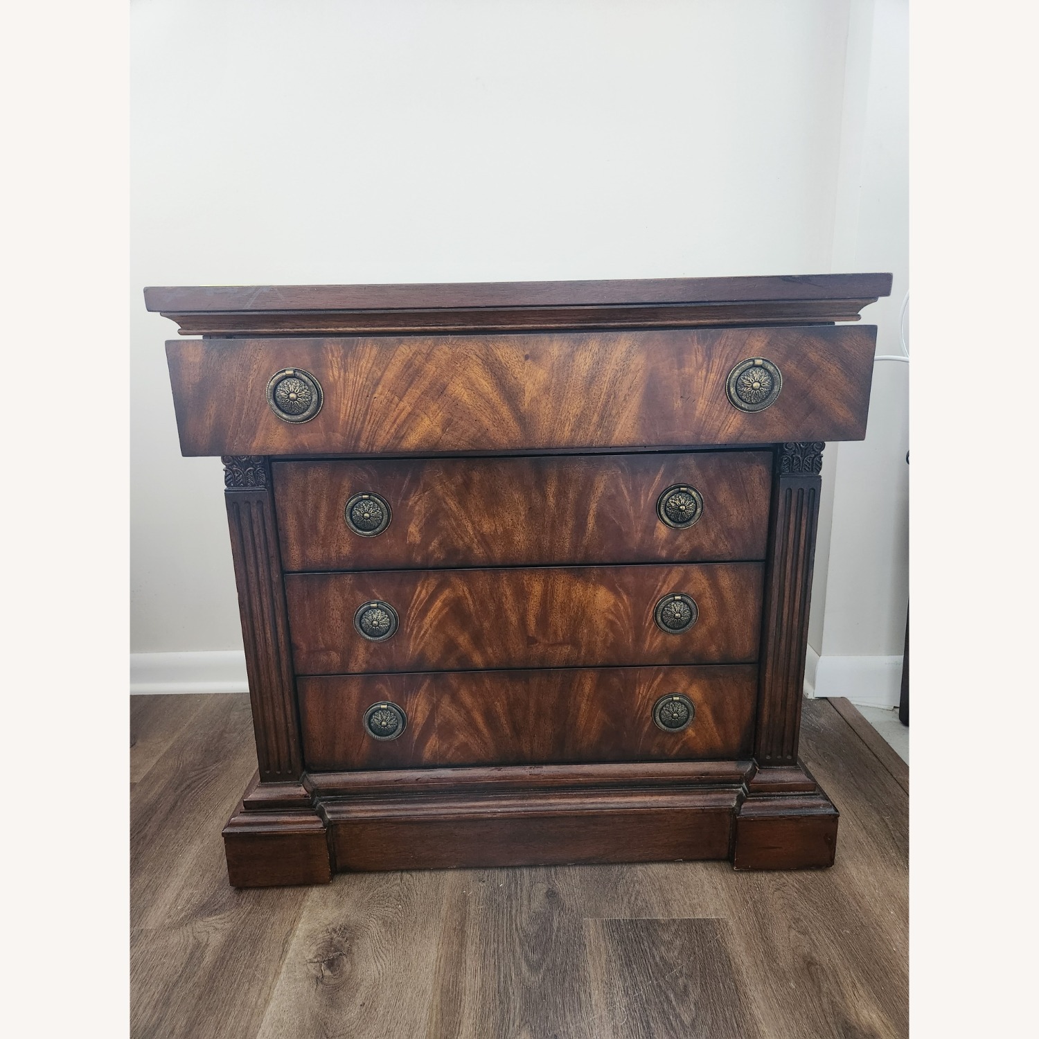 Havertys 4 Drawer Chest - image-1